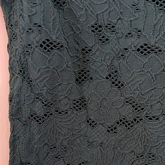 Arizona Jean Company Teal Lace Short Sleeve Top - Picture 4 of 7